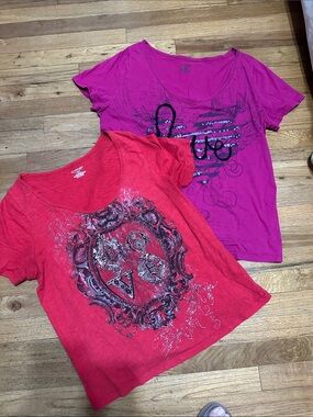 Set of 2 LOVE Graphic Tees - Fuchsia & Coral